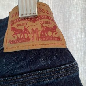 Levi Jeans Bootcut Size 12